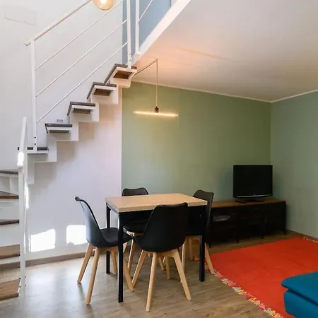Interno 43 روما