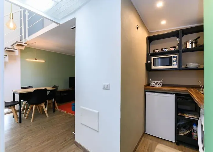 Apartament Interno 43 *